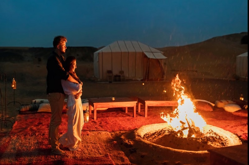 Dubai Honeymoon with Desert Camping / Habibi World Travel & Tour   https://habibi-world-travel-agency.com